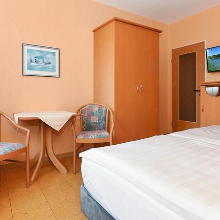 Hotel-Pension Altes Siel Бензерзиль Экстерьер фото