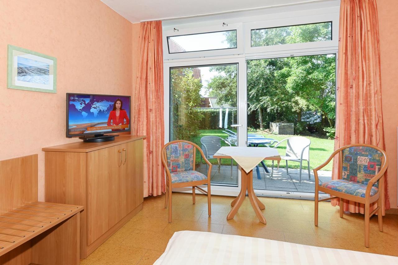 Hotel-Pension Altes Siel Бензерзиль Экстерьер фото