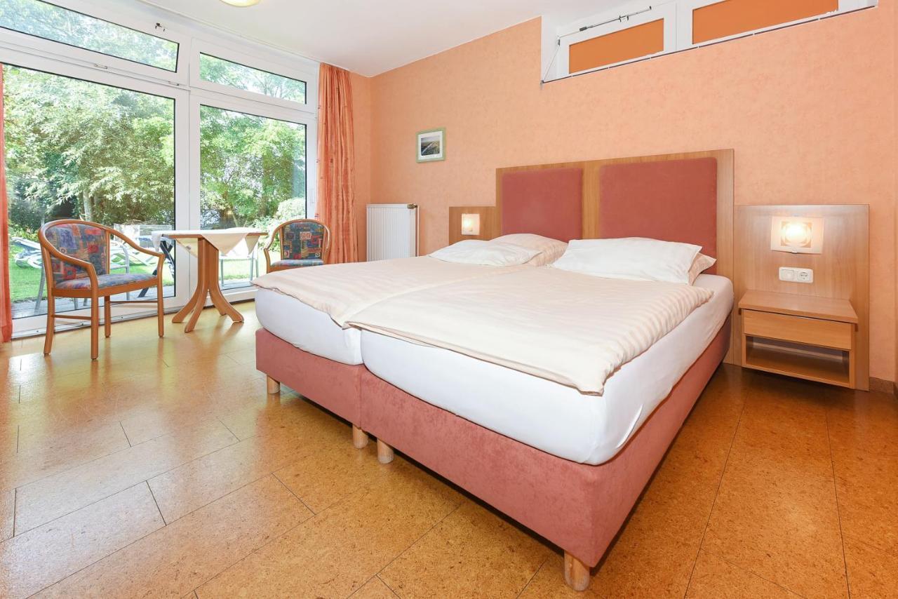 Hotel-Pension Altes Siel Бензерзиль Экстерьер фото