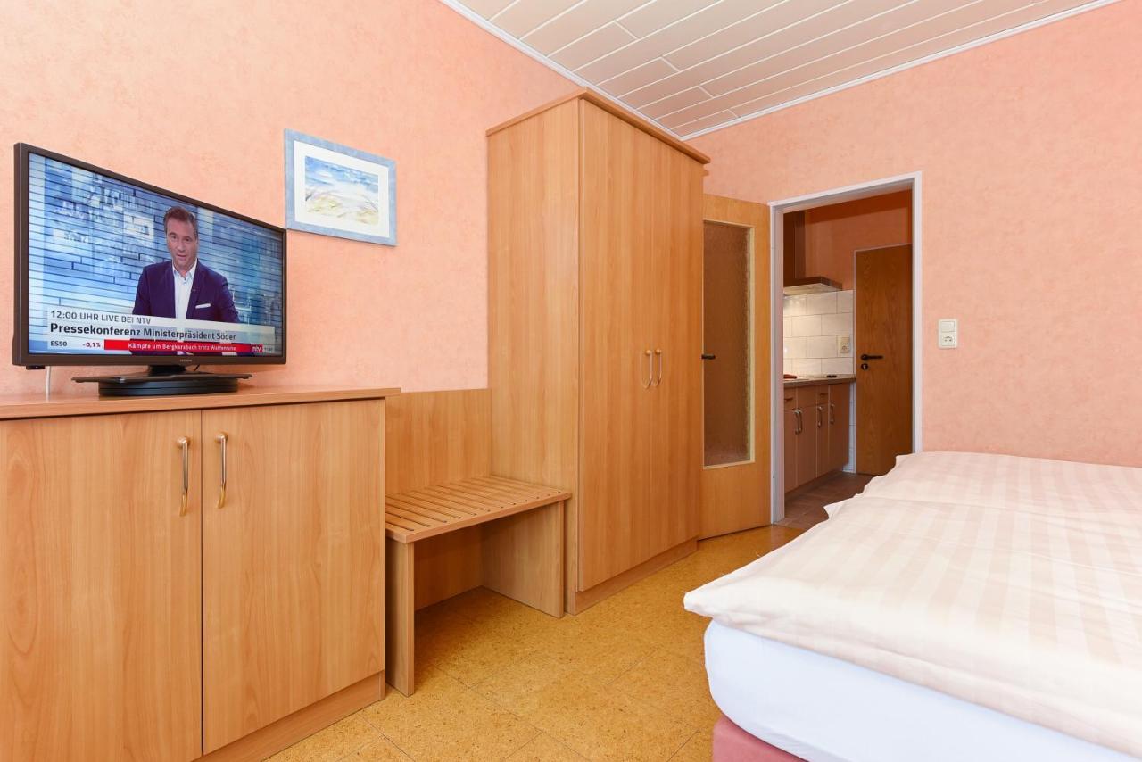 Hotel-Pension Altes Siel Бензерзиль Экстерьер фото
