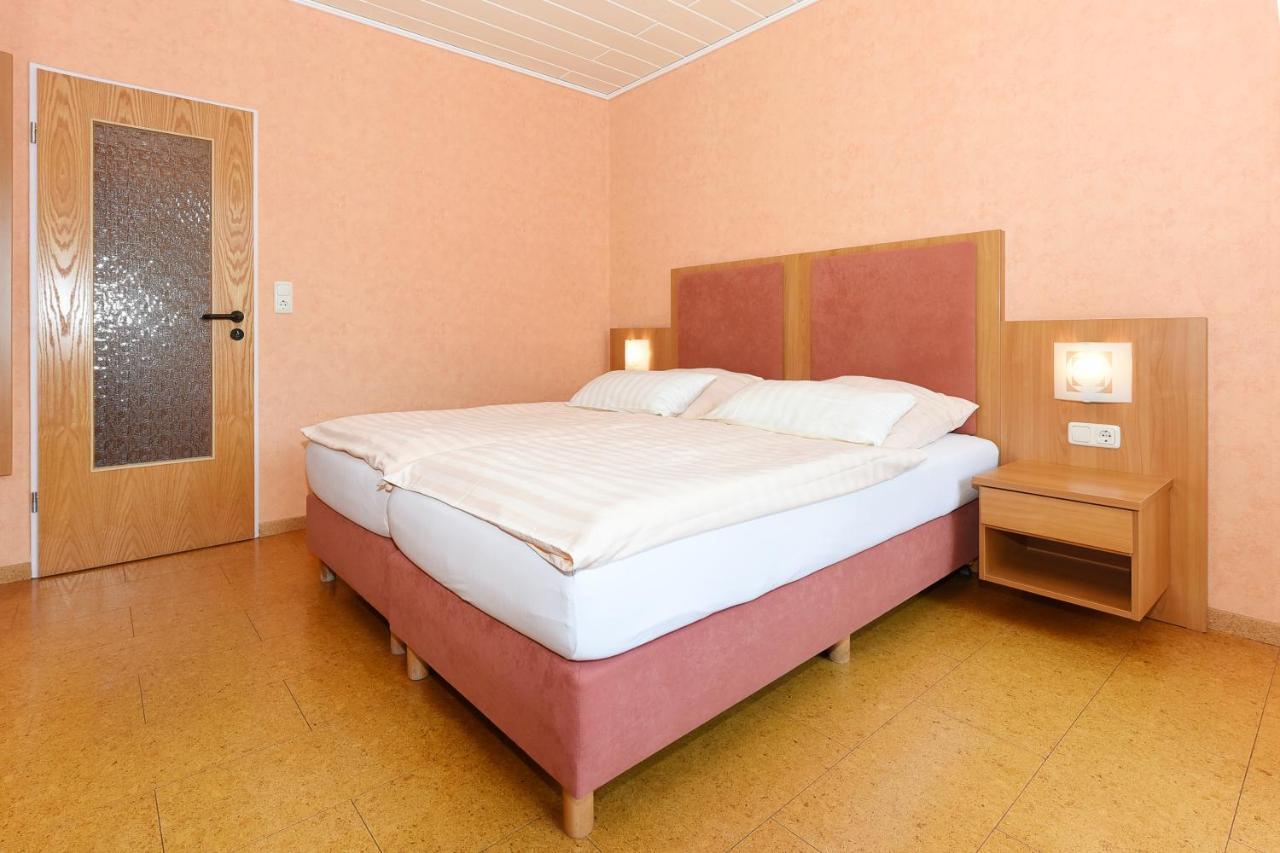 Hotel-Pension Altes Siel Бензерзиль Экстерьер фото