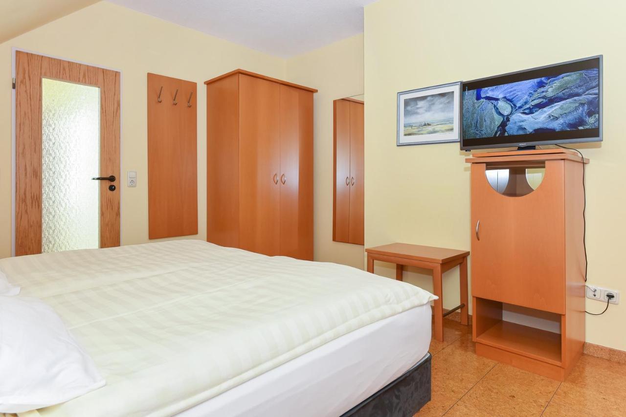 Hotel-Pension Altes Siel Бензерзиль Экстерьер фото