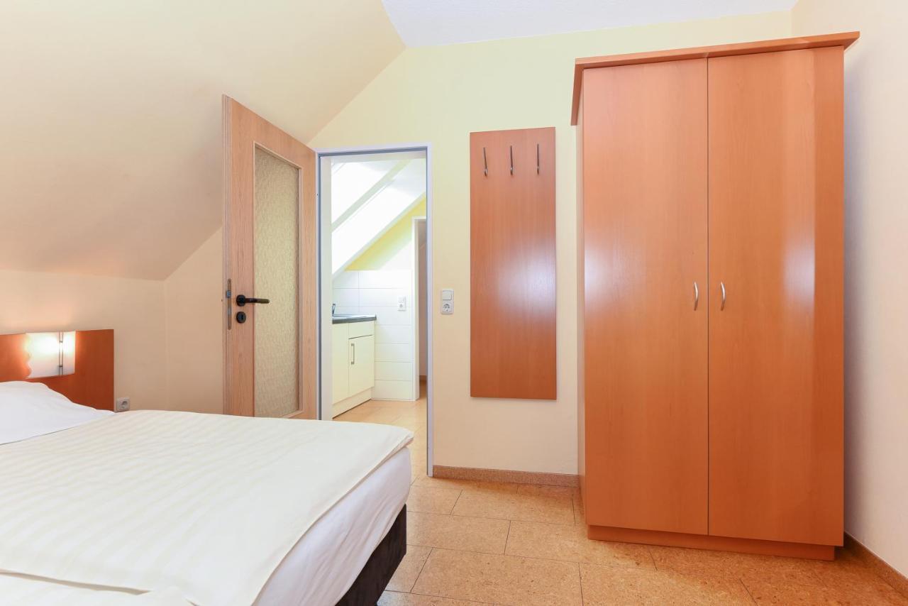 Hotel-Pension Altes Siel Бензерзиль Экстерьер фото