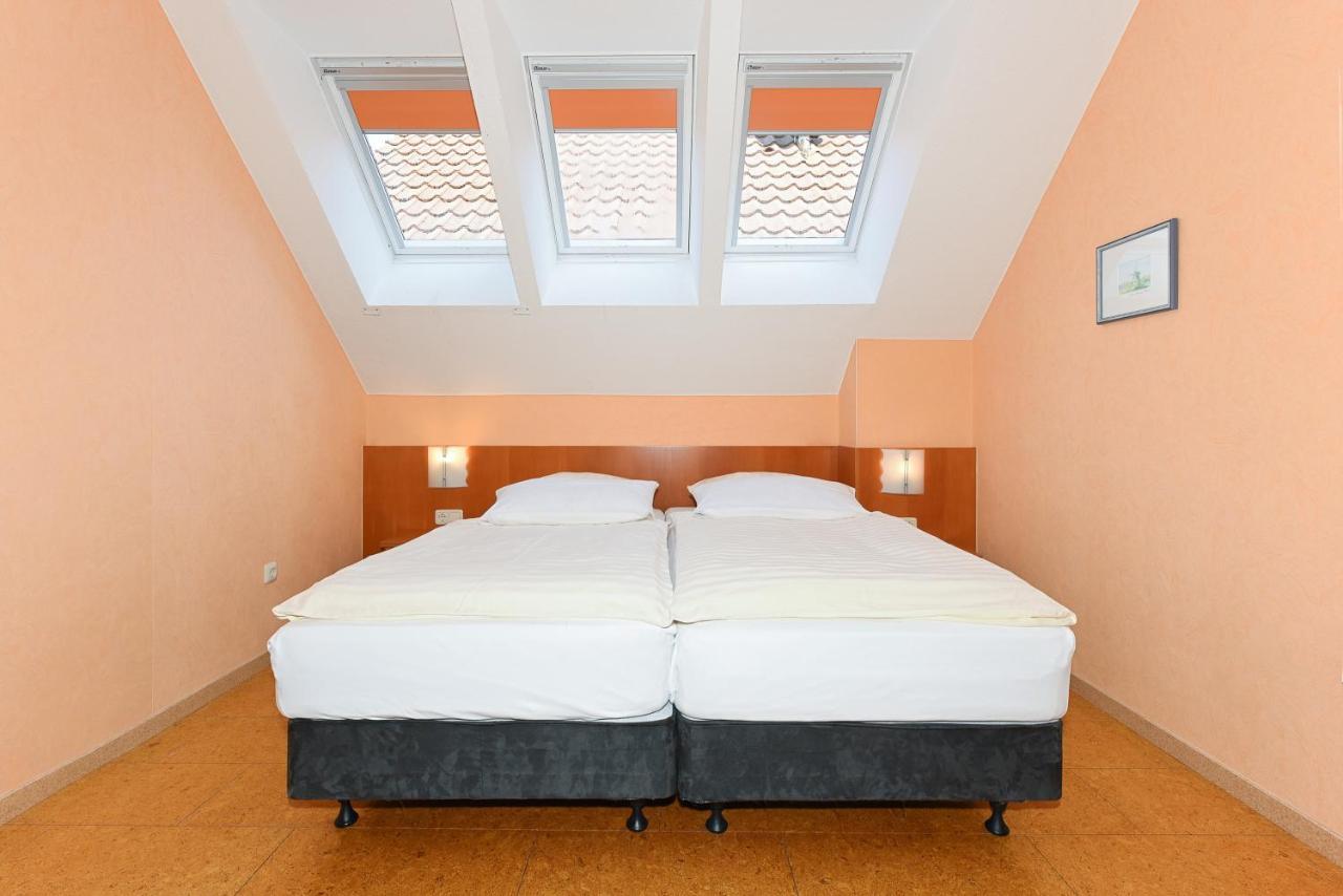 Hotel-Pension Altes Siel Бензерзиль Экстерьер фото