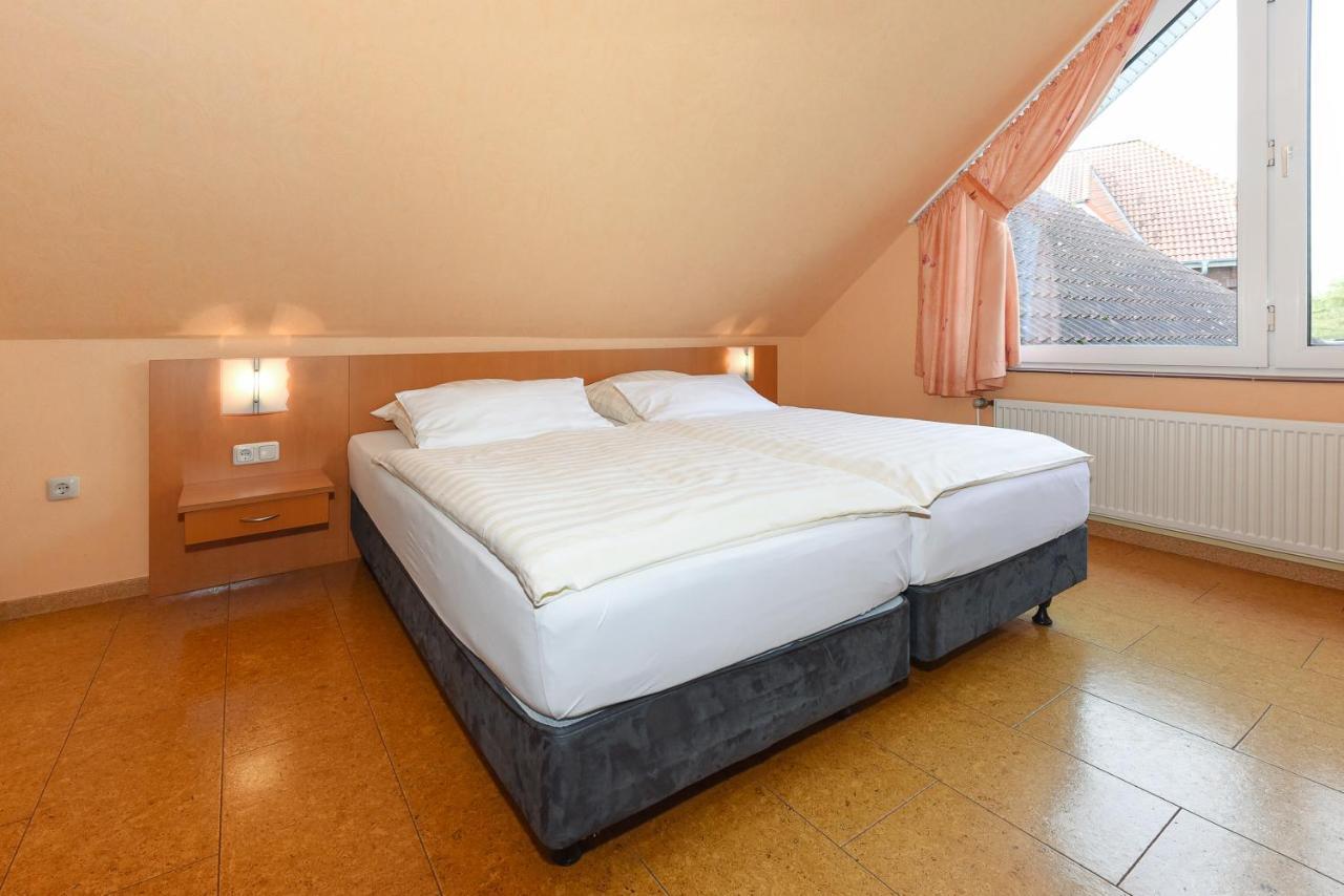 Hotel-Pension Altes Siel Бензерзиль Экстерьер фото